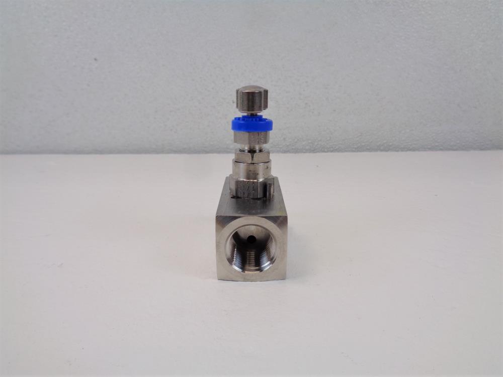 Parker 1/2" FNPT x 1/2" FNPT Needle Valve,  6000 PSI, Stainless Steel, HNVS8FF